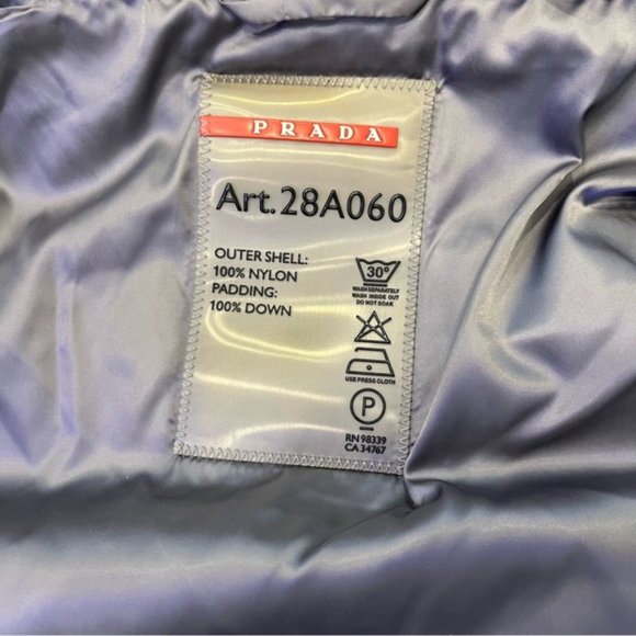 Prada Authentic Silver Gray Short Down Puffer Quilted Fox Fur Hood 40/XS $1500 - Picture 7 of 16